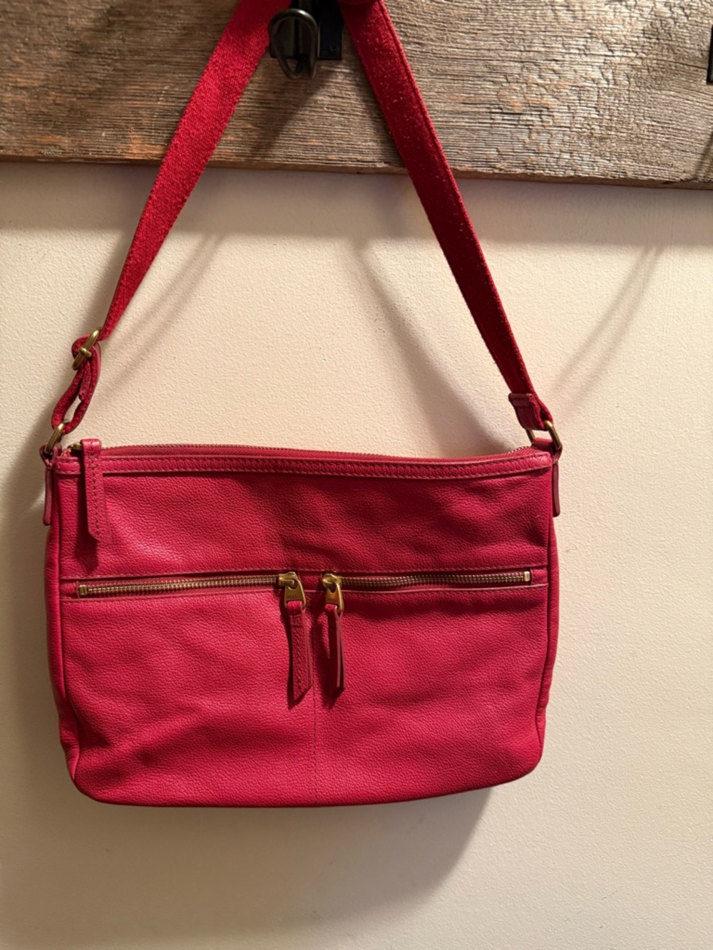 Fossil Elise Double Zip Fuchsia Pebbled Leather  Crossbody Shoulder Bag EUC - Picture 3 of 10